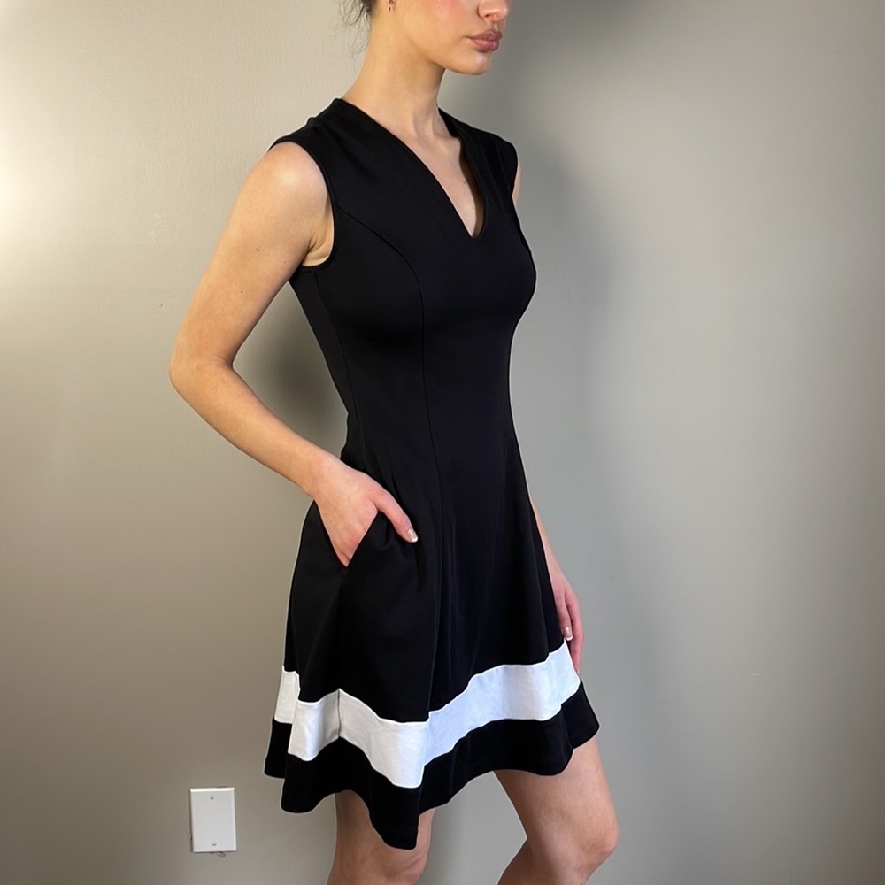 New York & Co. Sleeveless Black and White Fit & Flare  Pockets Dress  Size XS